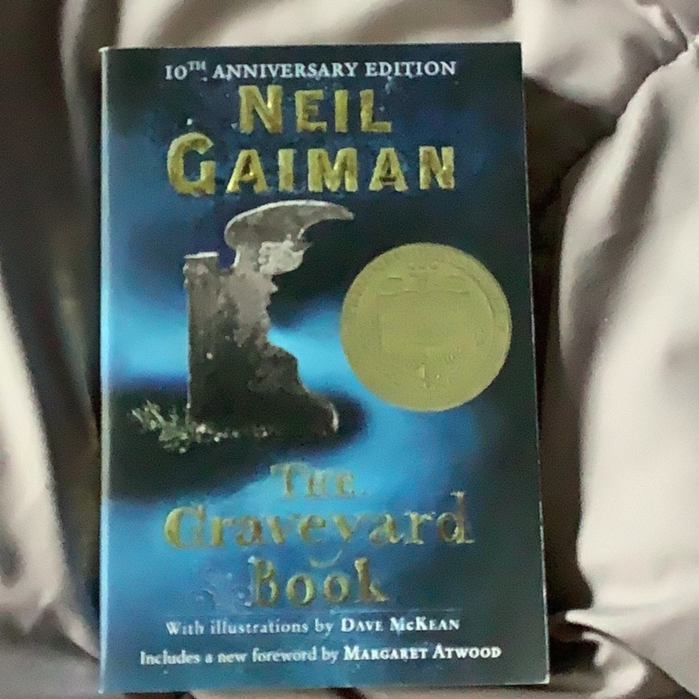 Books - Picture 3 of 3